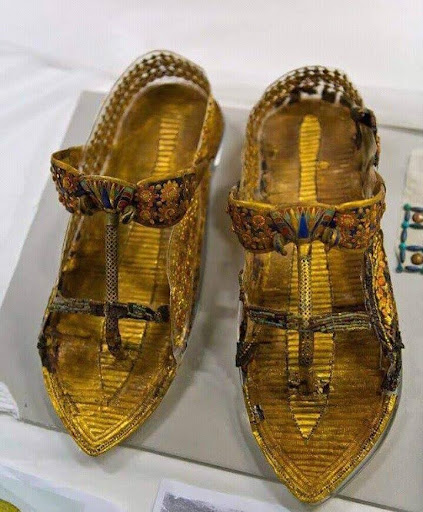 Sandals belong to tutankhamun’s